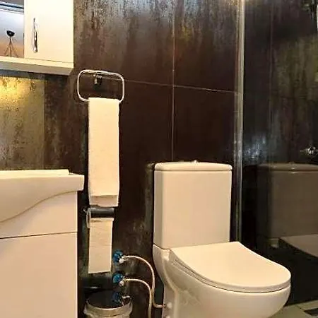 Trakheia 马尔马里斯